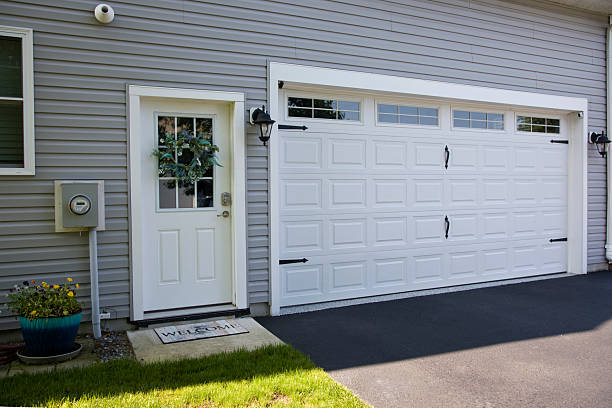 24/7 Emergency Garage Door Panel Replacement experts in Eagle Butte, SD